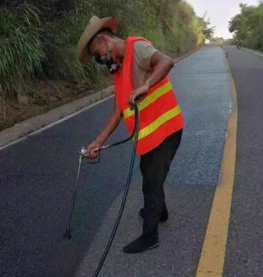 日照路面喷涂翻新彩色步道施工方案